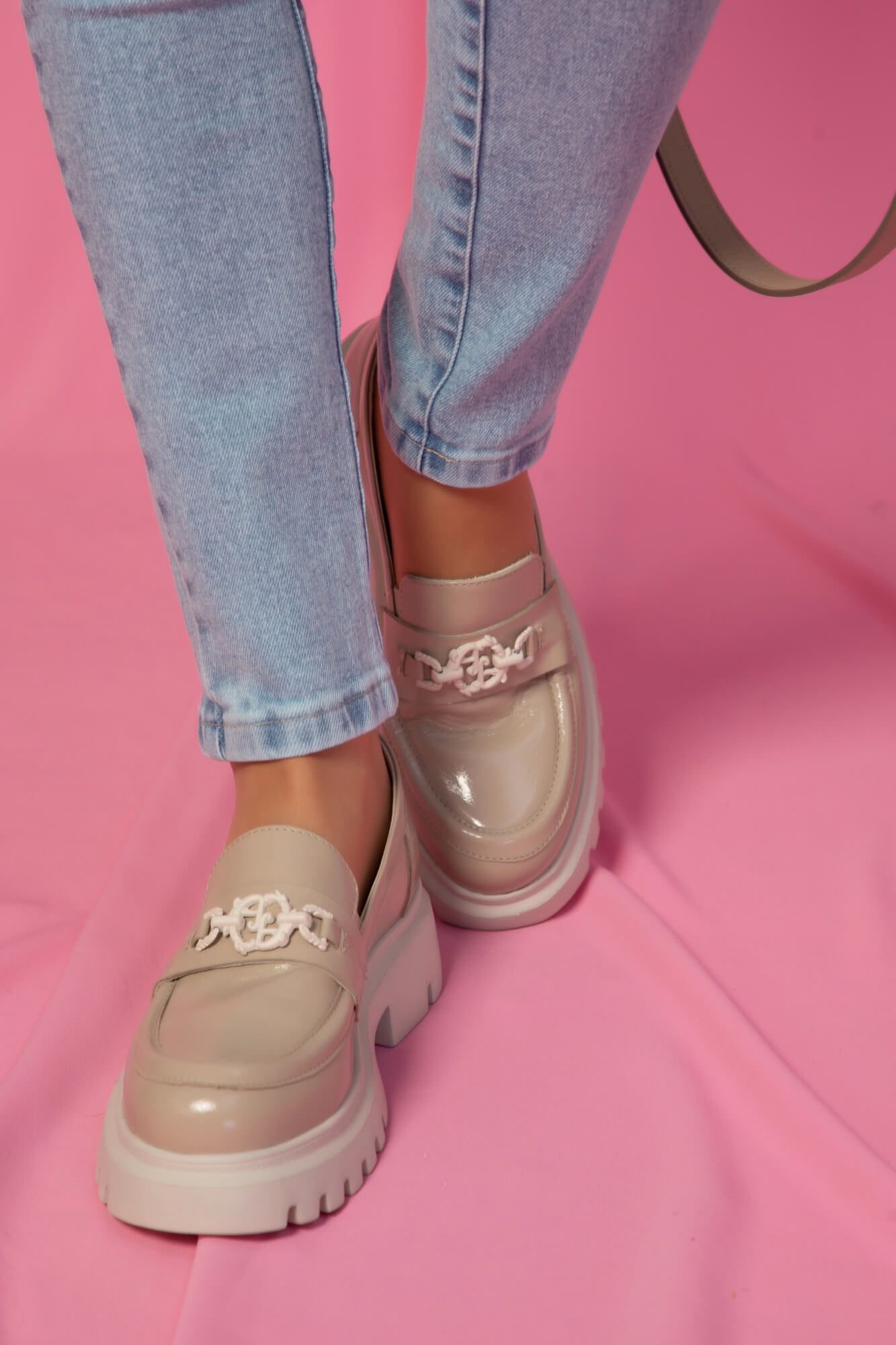 Luxury Step Лачени Лоуфъри - Nude - Изображение 8