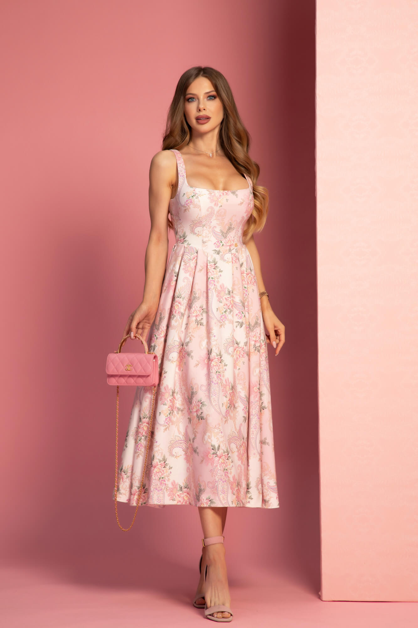A Touch of Romance Midi Рокля - Pink - Изображение 13