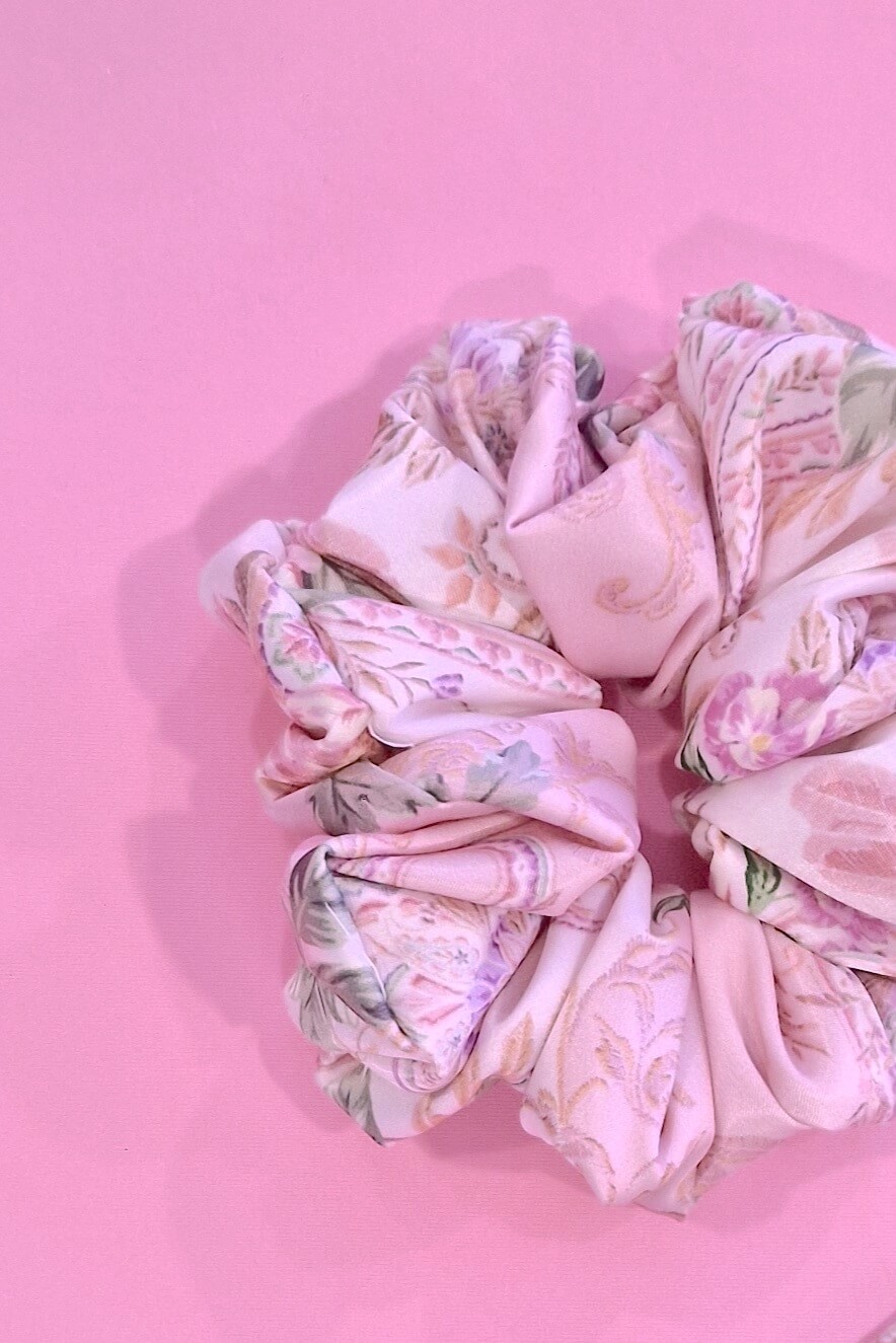 A Touch of Romance Малко Скрънчи - Pink - Изображение 4