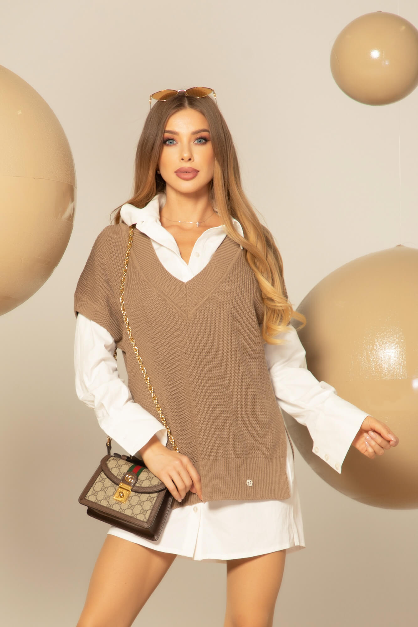 Snug & Chic дълъг Елек От Плетиво - Beige Grey - Изображение 16