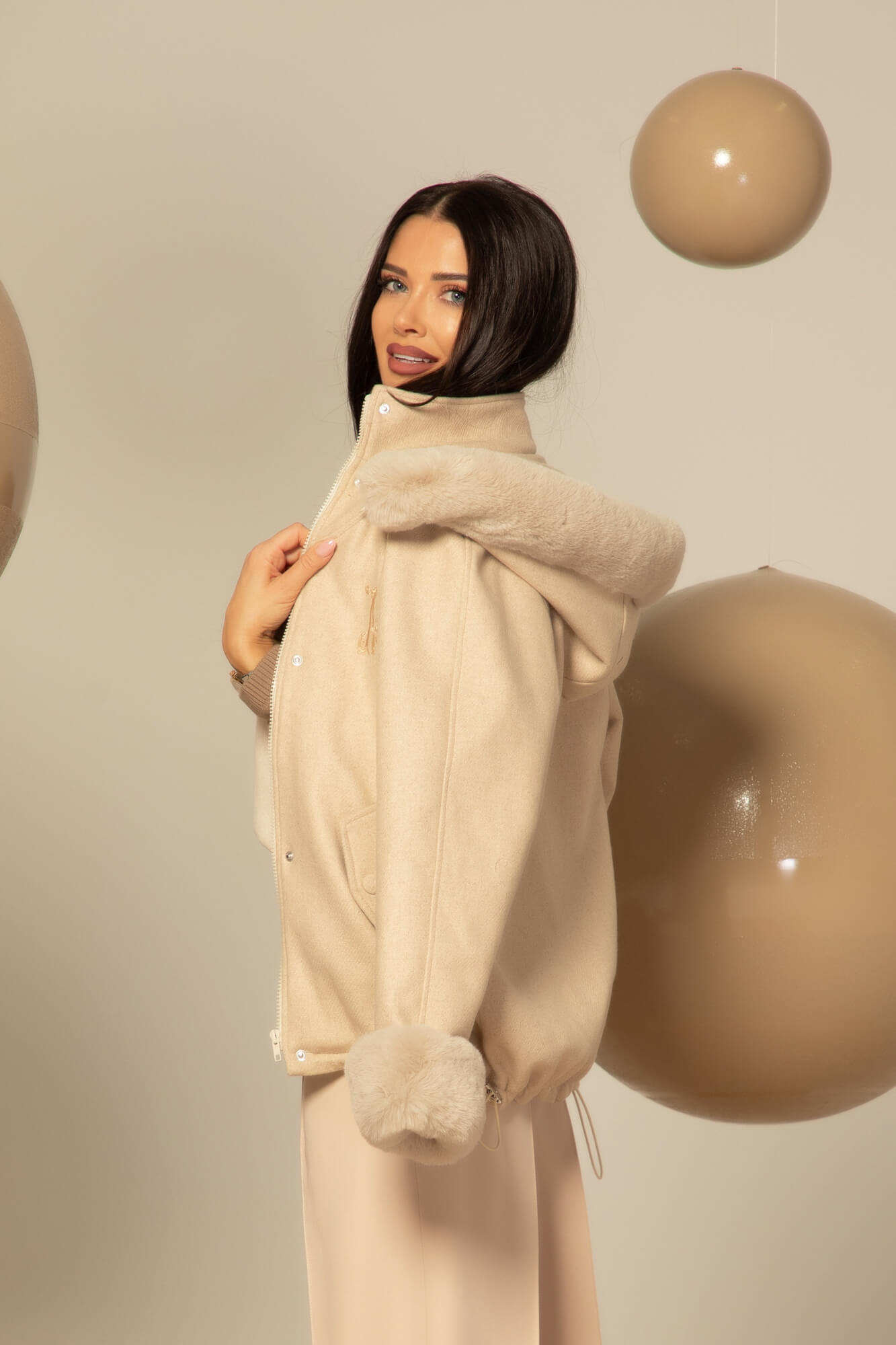 Winter Pulse Зимно Палто - Бомбър От Кашмир - Soft Beige - Изображение 32