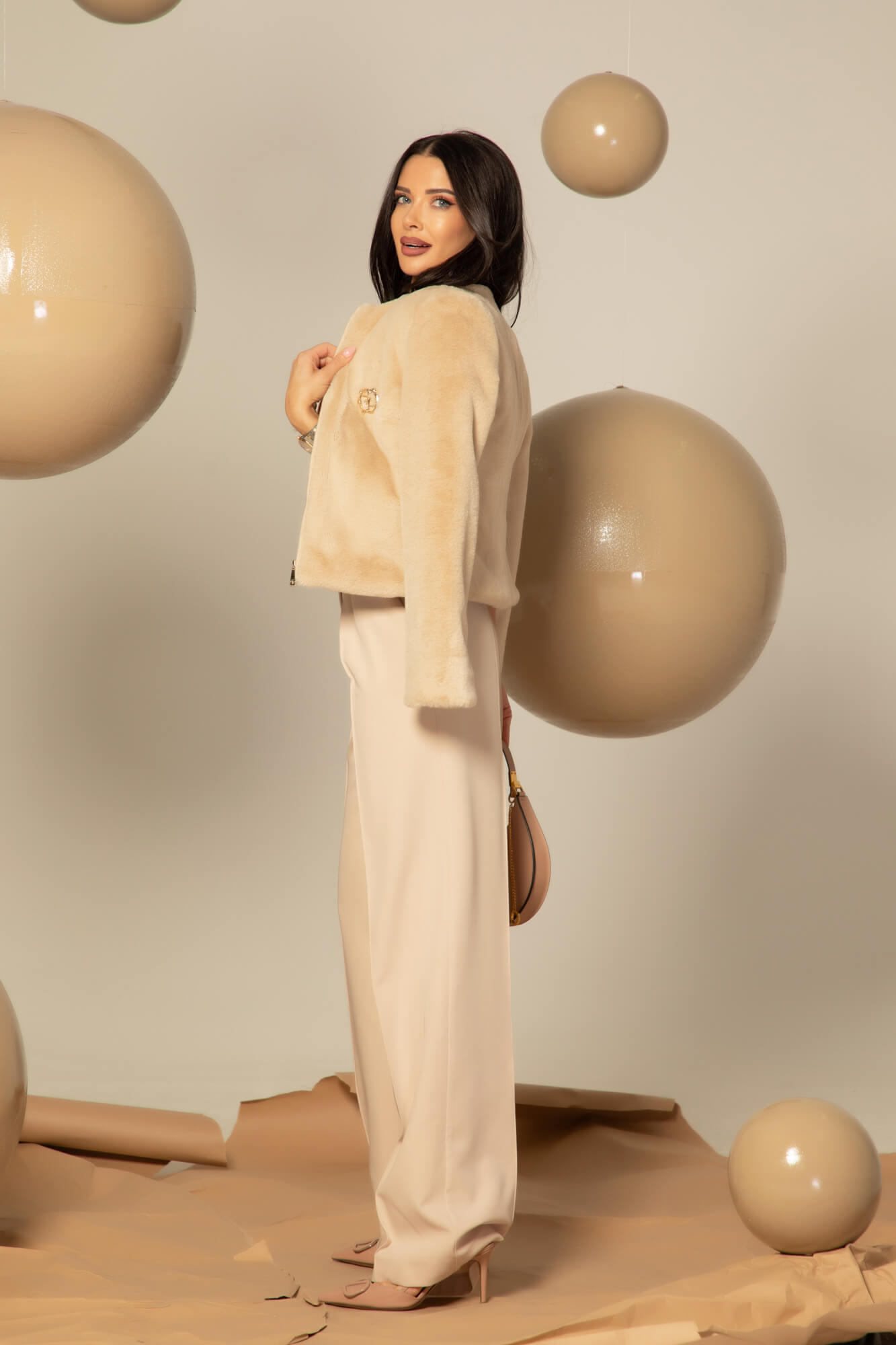 Sugar Touch Палтенце От Еко Косъм - Beige - Изображение 29