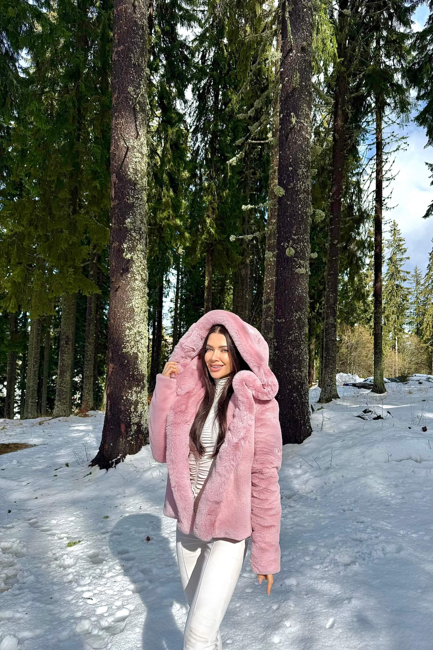 Winter Bunny Палтенце От Еко Косъм - Pink - Изображение 10