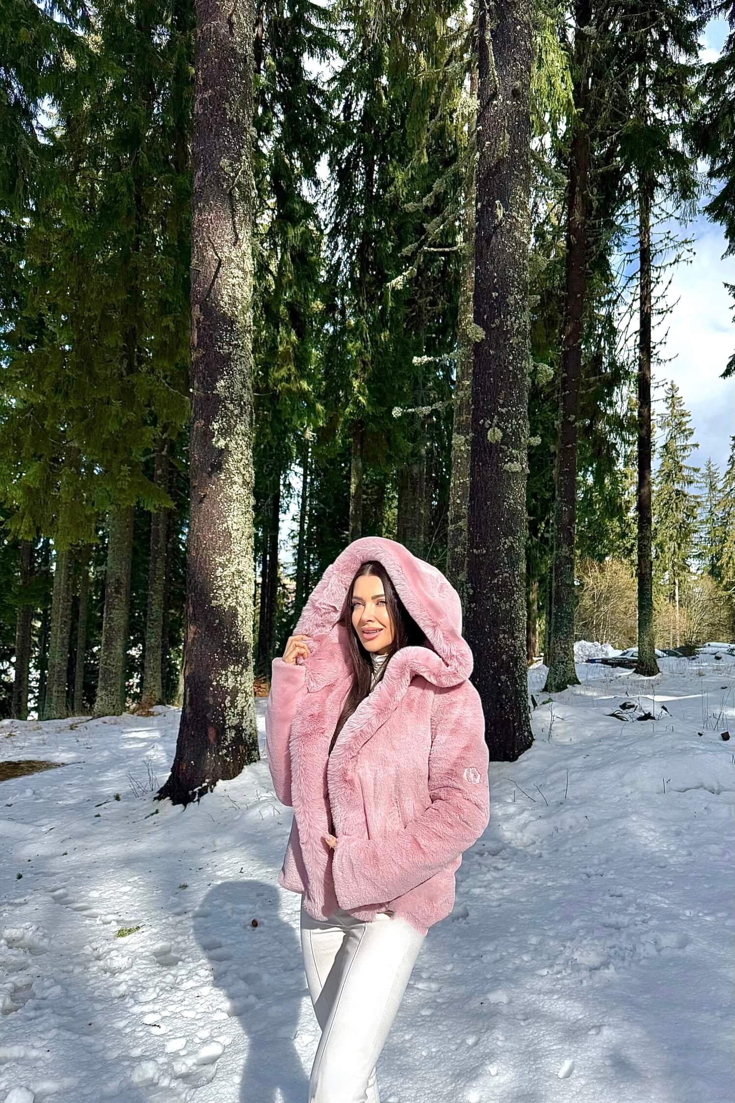 Winter Bunny Палтенце От Еко Косъм - Pink - Изображение 11