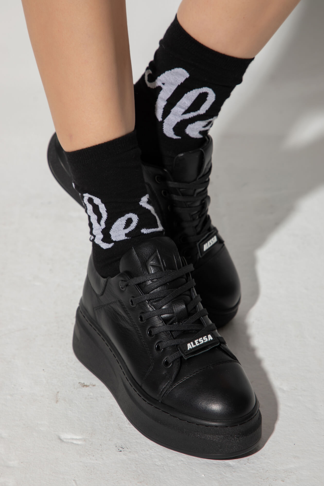 Everyday Luxe Sneakers - Black - Изображение 6