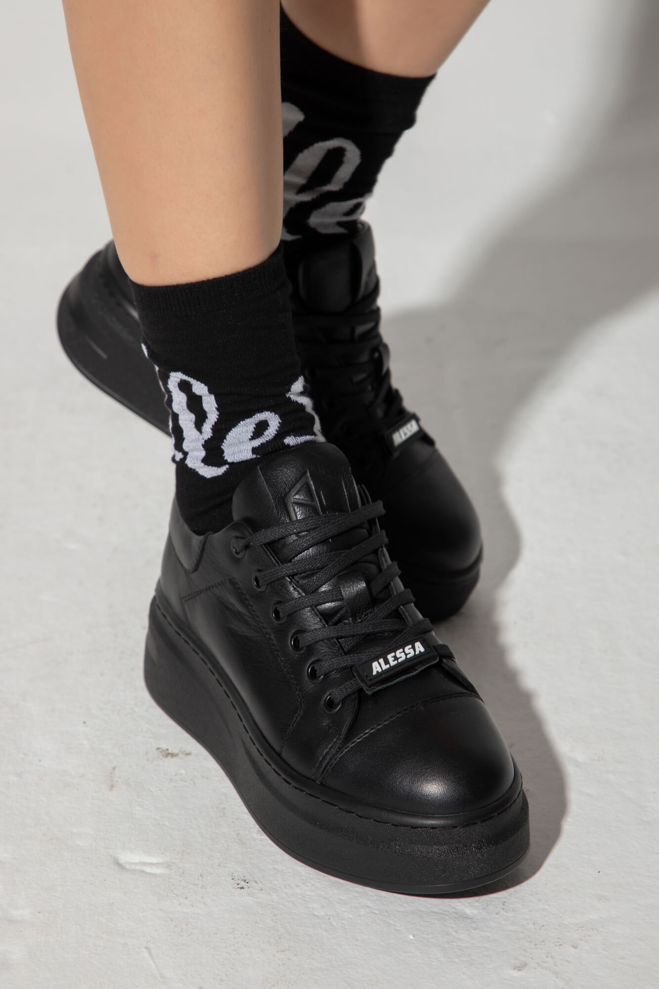 Everyday Luxe Sneakers - Black - Изображение 8