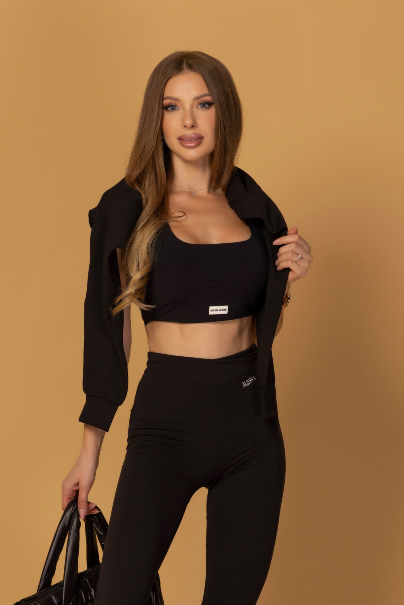Everyday Energy Къса Спортна Блуза - Black - Изображение 23