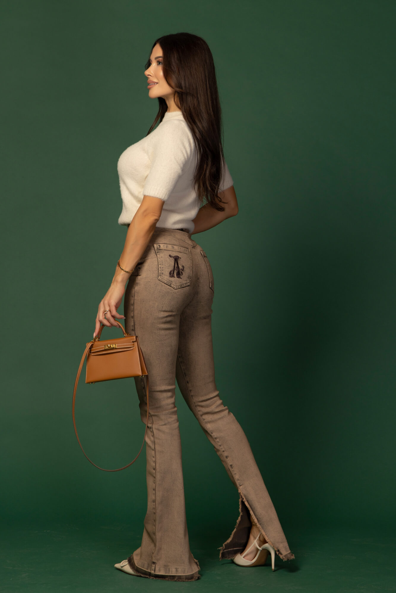Emblem Knit Блузка От меко пухкаво плетиво - Soft Beige - Изображение 25