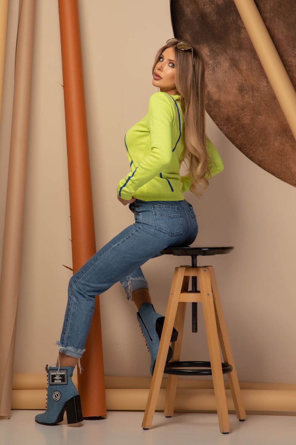 Alessa Hug Пуловер От Плетиво - Neon Yellow - Изображение 9