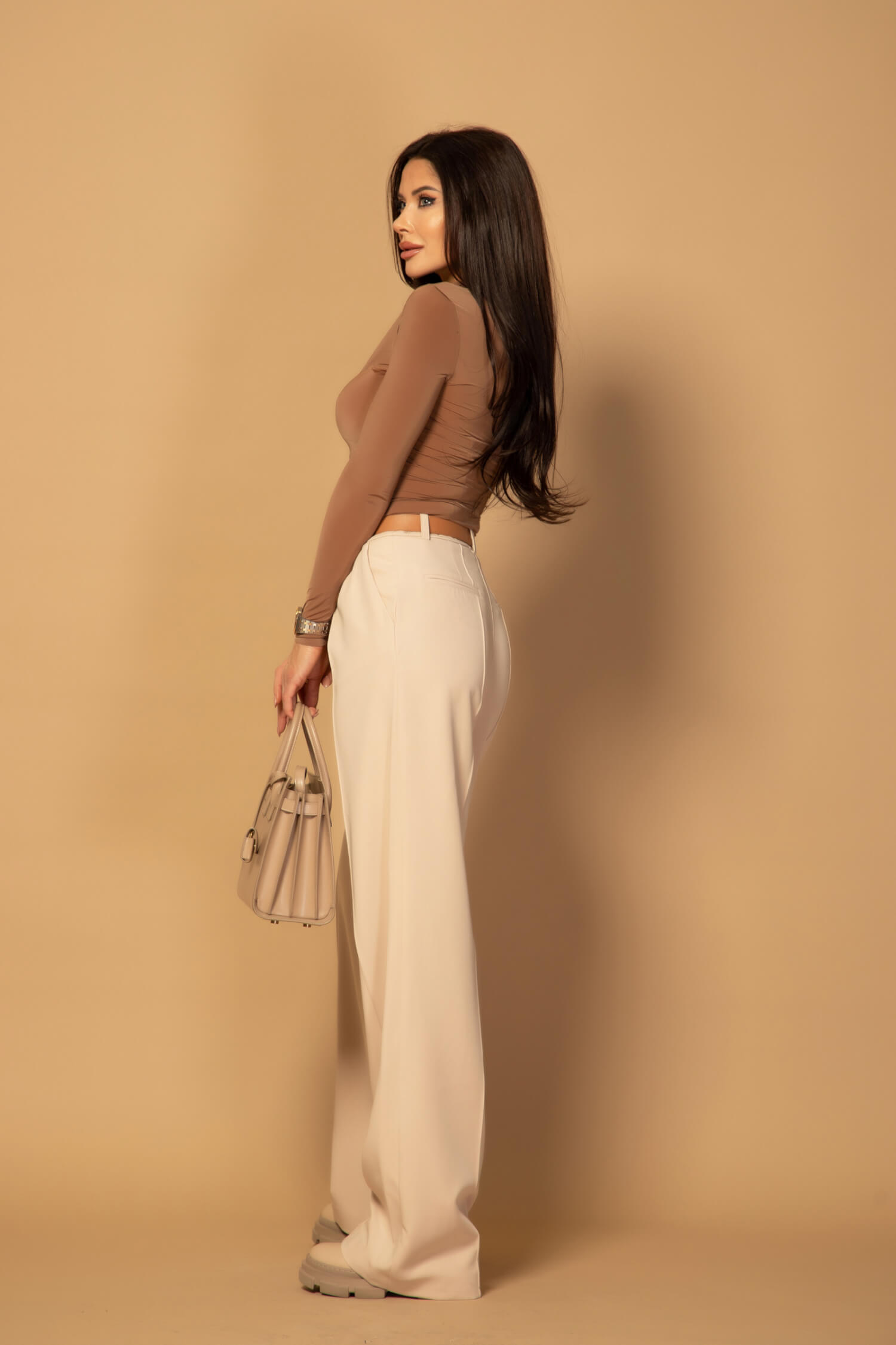 Serene Silhouette Блуза - Mocha - Изображение 11