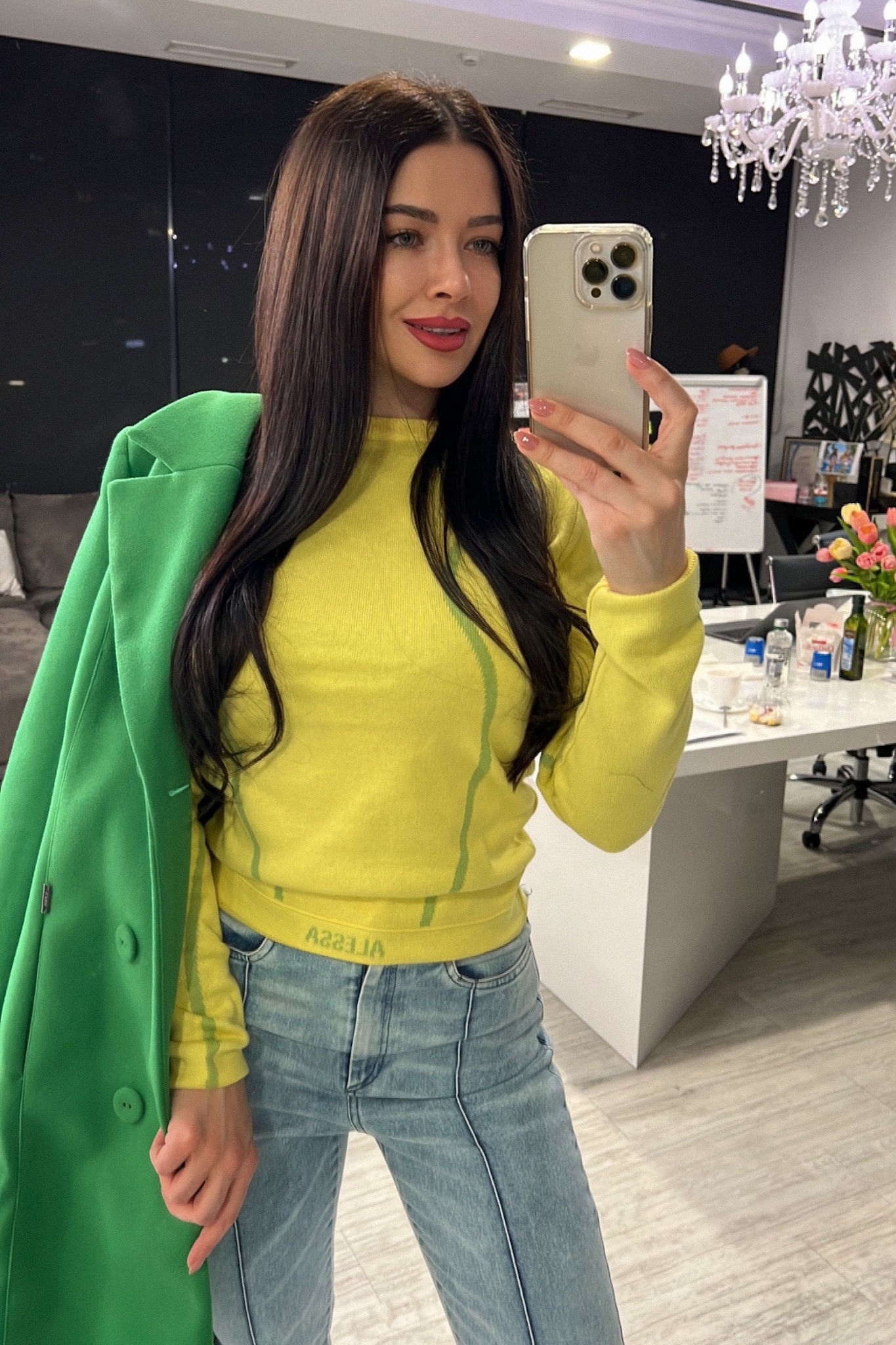 Alessa Hug Пуловер От Плетиво - Yellow - Изображение 7