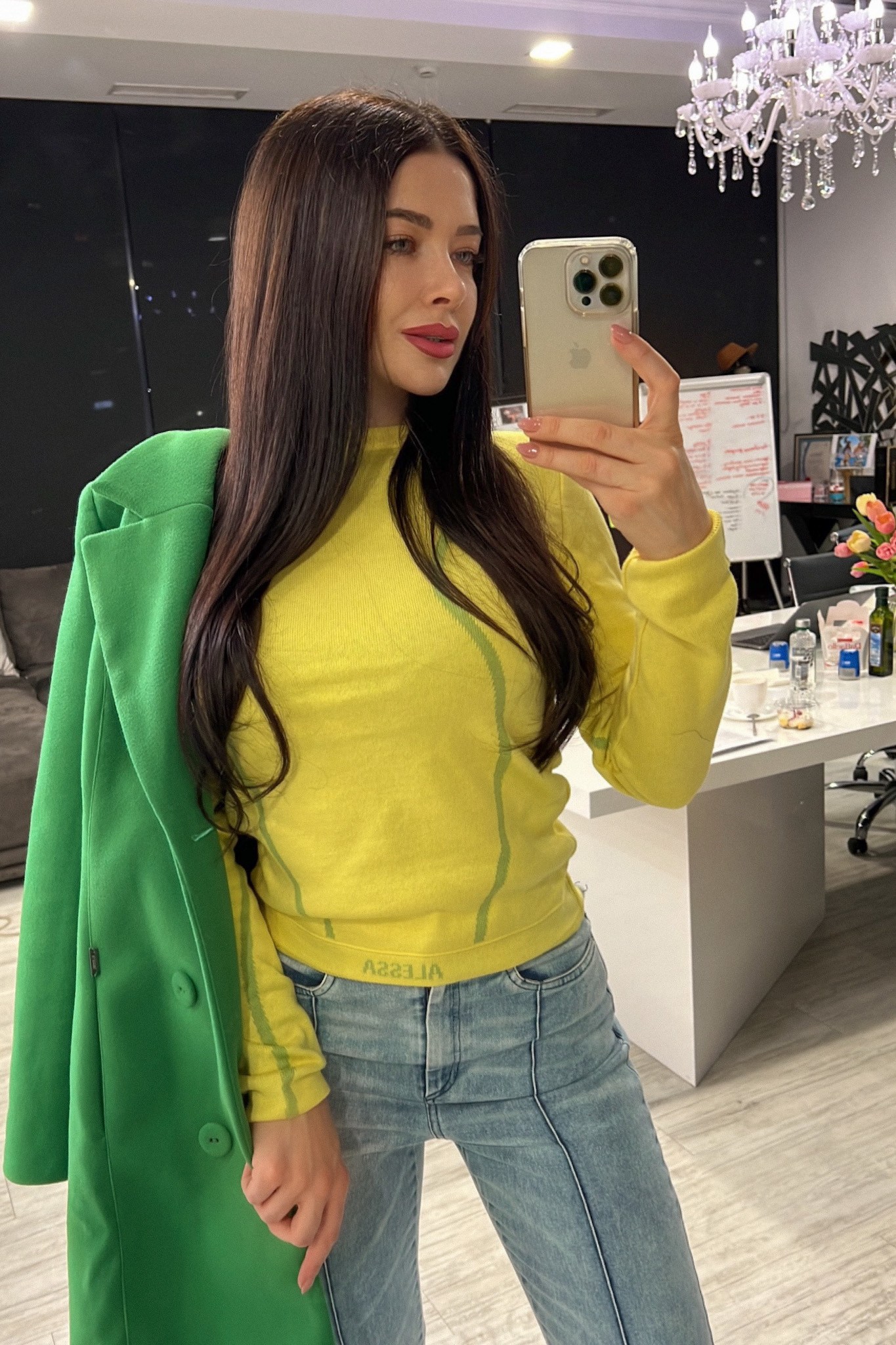 Alessa Hug Пуловер От Плетиво - Yellow - Изображение 9