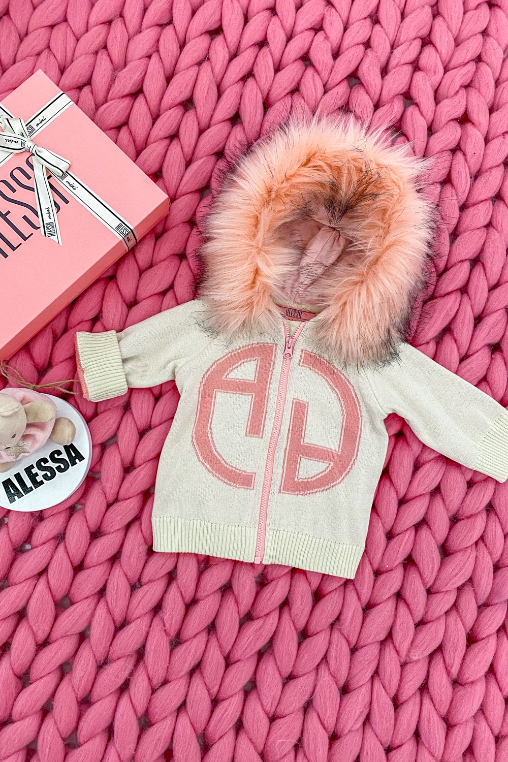 Alessa mini Лого Жилетка От Плетиво - крем - Изображение 8
