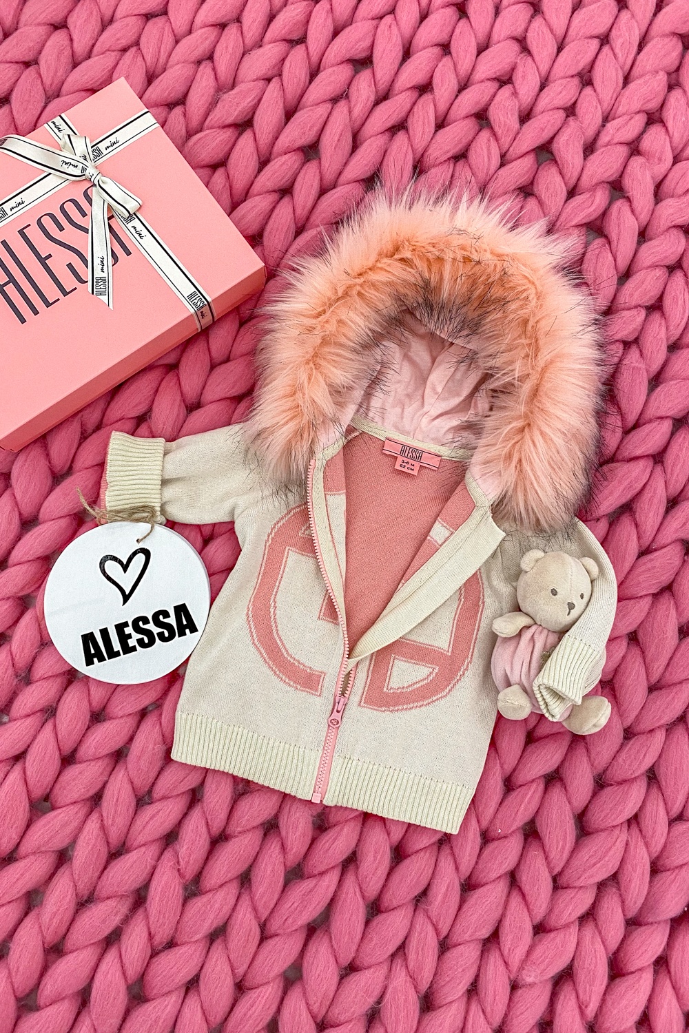 Alessa mini Лого Жилетка От Плетиво - крем - Изображение 6