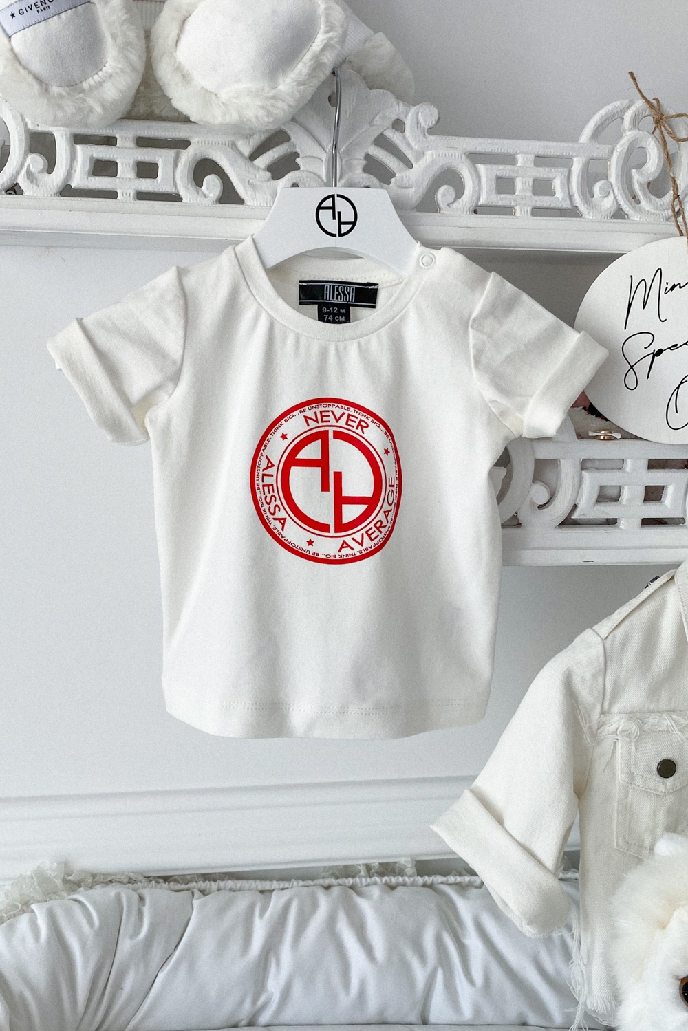 Alessa Red logo mini t-shirt - екрю - Изображение 11