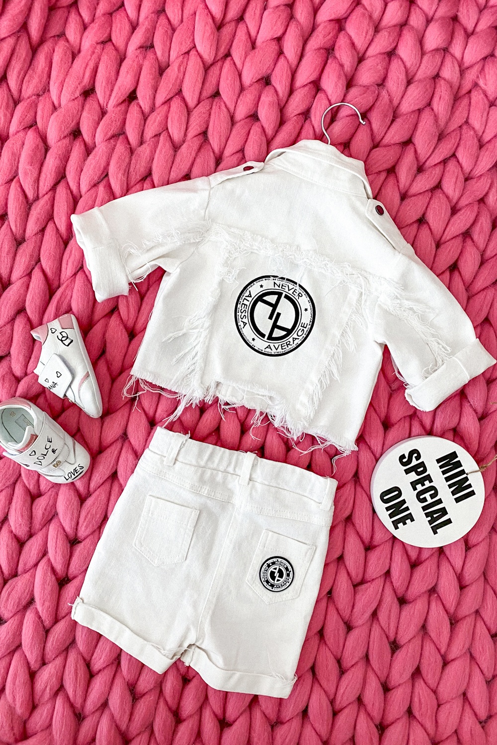 Feel This Moment mini Къси Дънки - екрю - Изображение 9