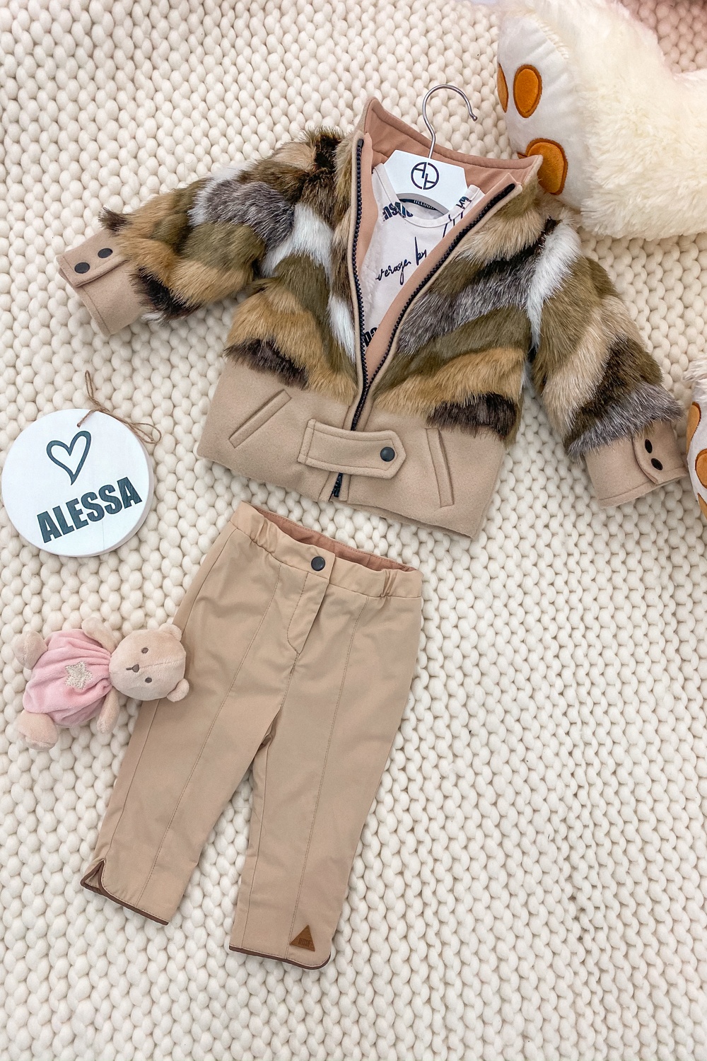 I’m into you Alessa mini топло палтенце от еко косъм - Изображение 8