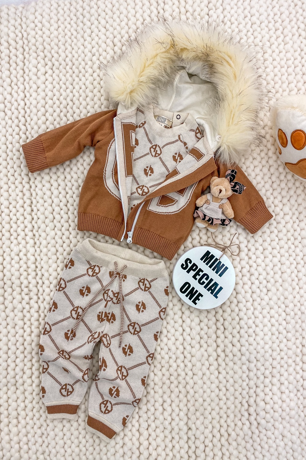 Alessa mini Лого Жилетка От Плетиво - мока - Изображение 9