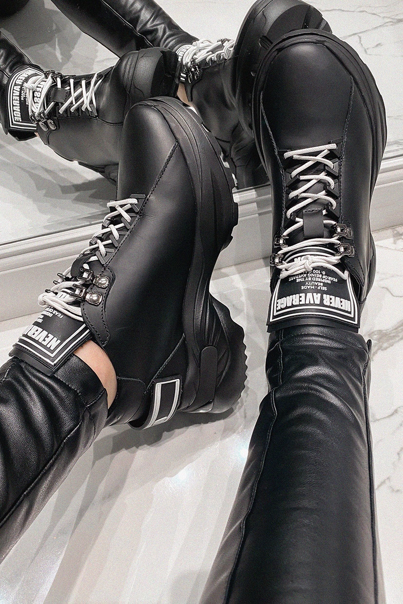 Run The World Sneakers - Изображение 12