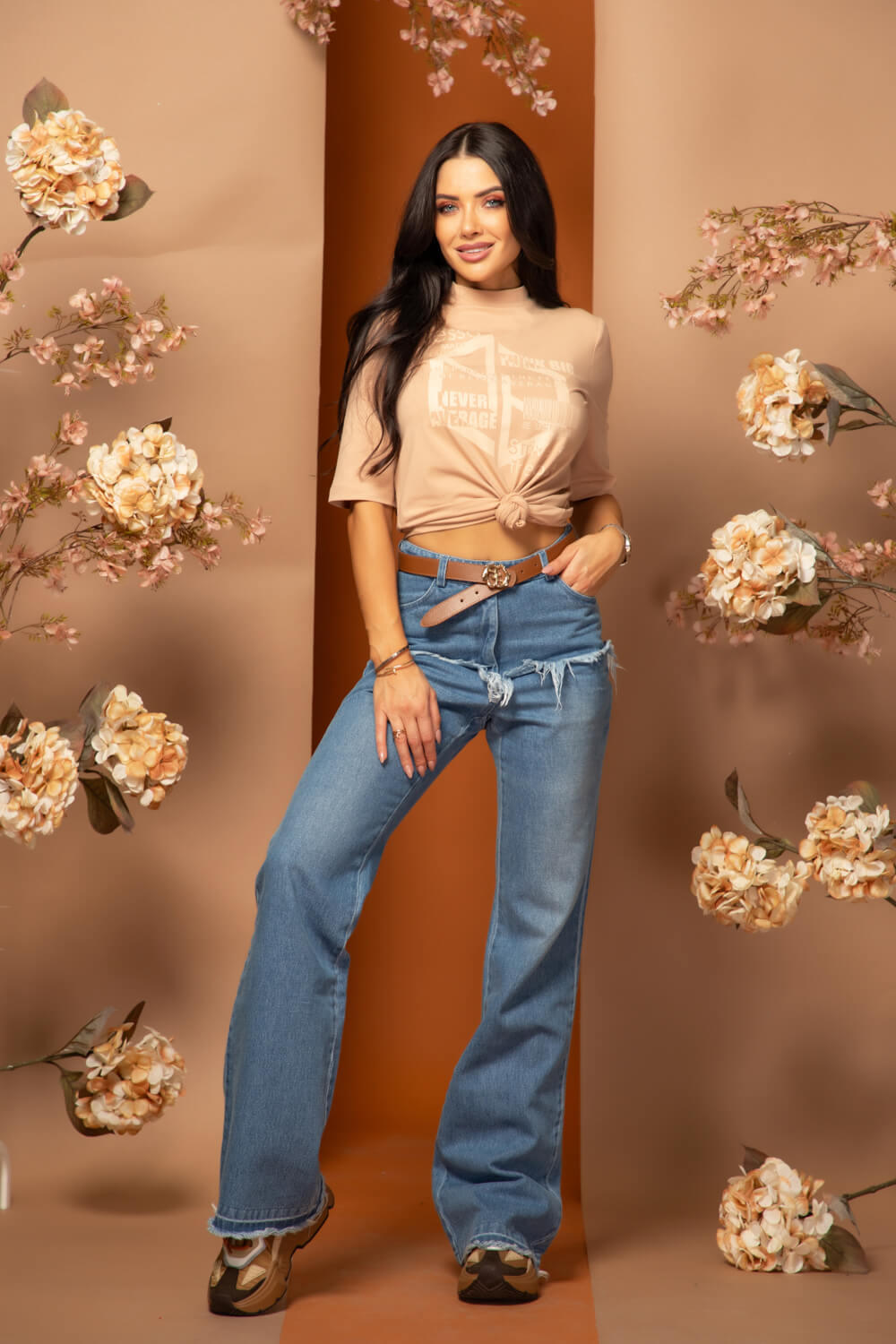 Demure Dynasty T-Shirt От Памук - Nude - Изображение 8