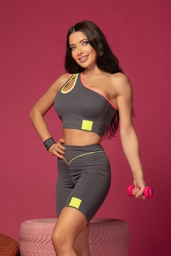 Fit and Fabulous Къс Клин