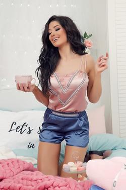 Easy go къси панталонки от сатен