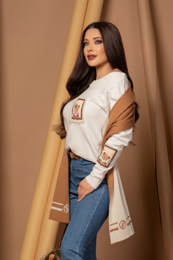 Bear hug Пуловер От Плетиво - Ecru