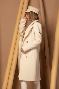 One In A Million Палто - Ecru