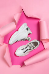 Run The World Sneakers - Бели - Изображение 11